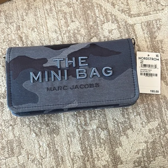 Marc Jacobs Blue Belt Bag with Camouflage Design - Picture 3 of 9